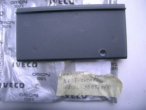 Mostrina In Plastica Destra Iveco Eurocargo