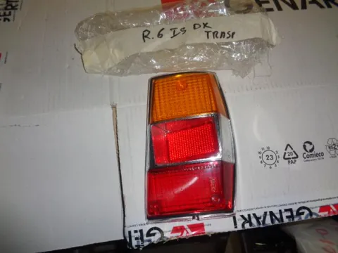 Plastica Fanalino Posteriore Destro  Renault 6 Dal 1968 Al 1980