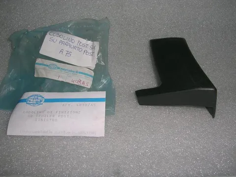Codolino Posteriore Sinistro Su Paraurto Posteriore Alfa Romeo 75